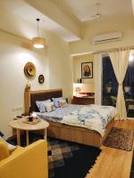 B&B Ghaziabad - Dubai Suite by Hey Studios - Bed and Breakfast Ghaziabad