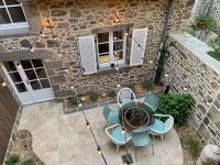 Petit gîte d’arrière-cour au pied du Château - Ferienwohnung