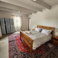 B&B Oudtshoorn - Karoo Leeu Cottage - Bed and Breakfast Oudtshoorn