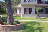 Villa Alexandra Suites - Chambres d'hôtes Políkhronon