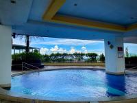 Three-Bedroom Apartment with Mountain View