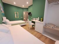 Comfort Triple Room with Shower
