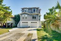 Carolina Beach Lakefront House: Walk to Beach! - B&B Carolina Beach