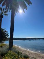 VUE MER ET A 20m DE LA PLAGE AVEC PARKING MARINDORE BANDOL - Ferienwohnung