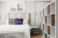 Contemporary Finishes - Studio Apt - Sloans Lake - B&B