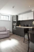 Two Bedroom Luxe (Sleeps 6)