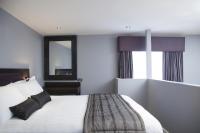 Super-Luxe Garden Studio (Sleeps 4)