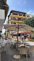 Tenerife Beach Front & Sea View - B&B Los Cristianos
