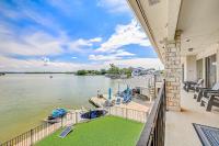 Oak Rock Point - B&B Horseshoe Bay