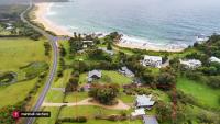 Baraga Sanctuary holiday house, Bermagui Barragga Bay Linen & Wifi Provided - Ferienwohnung Bermagui