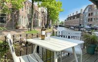 B&B Alkmaar - Beautiful Home In Alkmaar With Kitchen - Bed and Breakfast Alkmaar