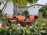 Amirov Garden - Free parking & Free beach area - B&B Kranevo