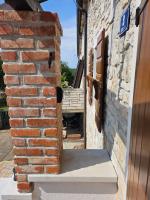 70 m2 Ferienwohnung Jurići in Steinhaus unweit von Poreč - B&B Jurići