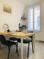 LE GITE DE LA GIRAFE CENTRE VILLE LOUVIERS - B&B Louviers