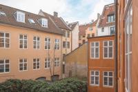 Cozy Apartments in Heart of Copenhagen Near Strøget & Højbro Plads - B&B