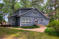Five Bedroom Holiday Home
