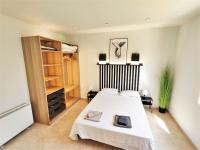 Puertollano AVE - by Pro Apartments - Free Parking - Chambres d’hôtes