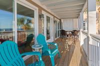 The Seaclusion Top Floor - 300 Seventh Street - B&B Saint Simons Island