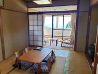Japanese-Style Room with Sea View (17㎡, 3F, Room 302) - Shared Bathroom