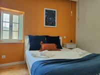 Blue Essence Apartment - Central - B&B