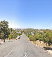 HILLSIDE HAVEN CHARMING C1920 COTTAGE Pet Friendly Sleeps 1 - 6 - B&B Broken Hill