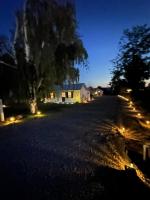 NEW Private House B with Carports EV Plugin L2 - Bed and Breakfast Twin Falls