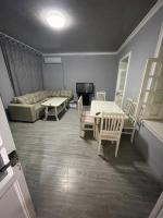 Квартира дом в общем дворе - B&B