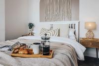 Principality View Apartment Two, by Solace Stays - Bed and Breakfast Cardiff