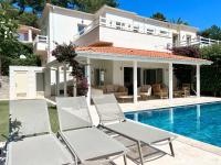 Villa Paradaise is Magnificent Villa with Sea view and infinity Pool - B&B Göcek