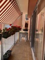 T2 de 50 m2 + balcon + parking pour 4 personnes - B&B