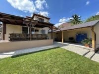 Dom Marhuľa - B&B
