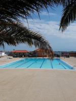 T2 NEUF + BATEAU / PISCINE SUPER INFRASTRUCTURES - B&B Le Barcarès