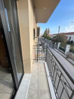 Studio Lit King-Size Deluxe