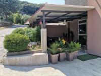 CAVE with free parking - B&B