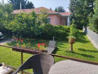 Apartment mit Gartenblick
