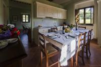 Two-Bedroom Apartment (5 Adults)