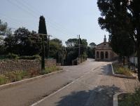 petite maison au calme - piscine en copropriété, terrasse, mer, clim - B&B Vallauris