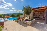 Stone Villa Mavrić - B&B Grižane