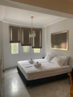 B&B Agia Marina - Suite with garden - Bed and Breakfast Agia Marina