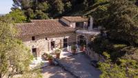 Superbe Mas Authentique du Luberon Courroussouvo - B&B