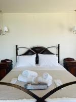 Suites Ris - Bed and Breakfast Néa Péramos