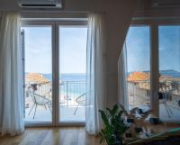 View - B&B