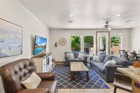 4178Escape to Coral Ridge2 PS4-pros, Lazy Boys, Games, and More! - B&B