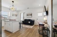 Luxury 3br Oasis w Jacuzzi - Chambres d’hôtes