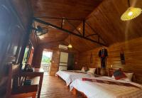 Bungalow with Garden View