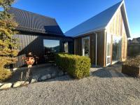 Luxury Lake View House - B&B