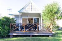Berrara Lagoon Front Chalet - B&B