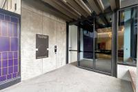 Luxury 3BRM Condo Pool Yoga Gym 2-Carport BoxHill - B&B Ballarat