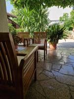 Medeni Apartma - Bed and Breakfast Pivka