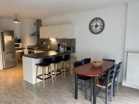 Appt T3 cuisine aménagée et équipée accès PMR - B&B Saint-Malo